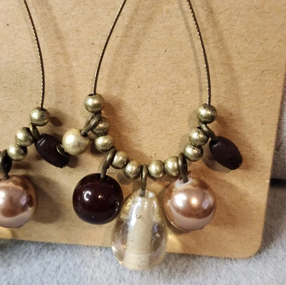 💚 3/$10 Gold and Brown Teardrop Wire Earrings - Picture 4 of 6
